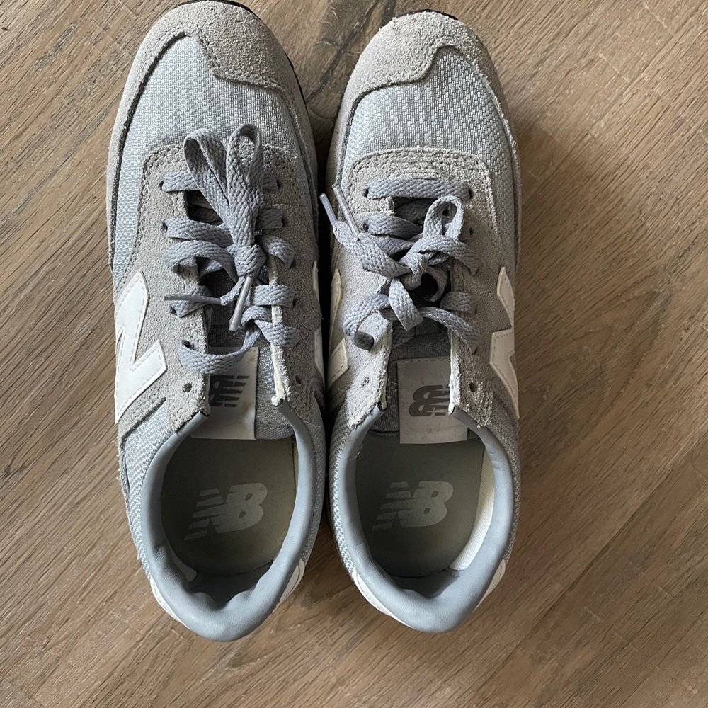 New Balance Sneaker - Grey